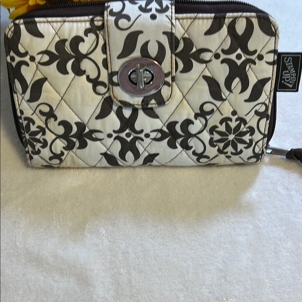 Stampin' Up! Brown and Cream Wallet with Intricate Design